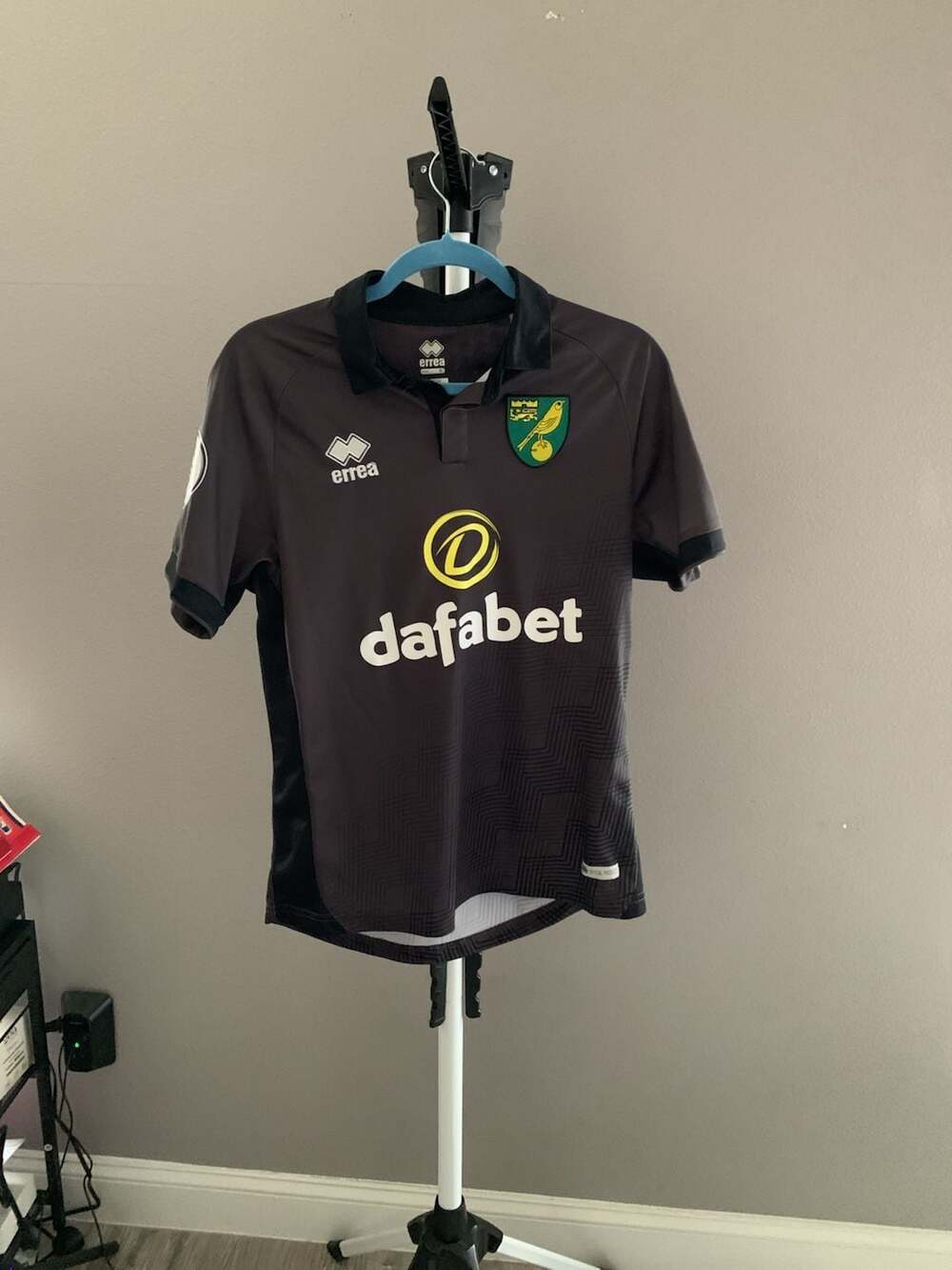 Norwich City 2019-2020 Errea Third Football Shirt Jersey - Size S